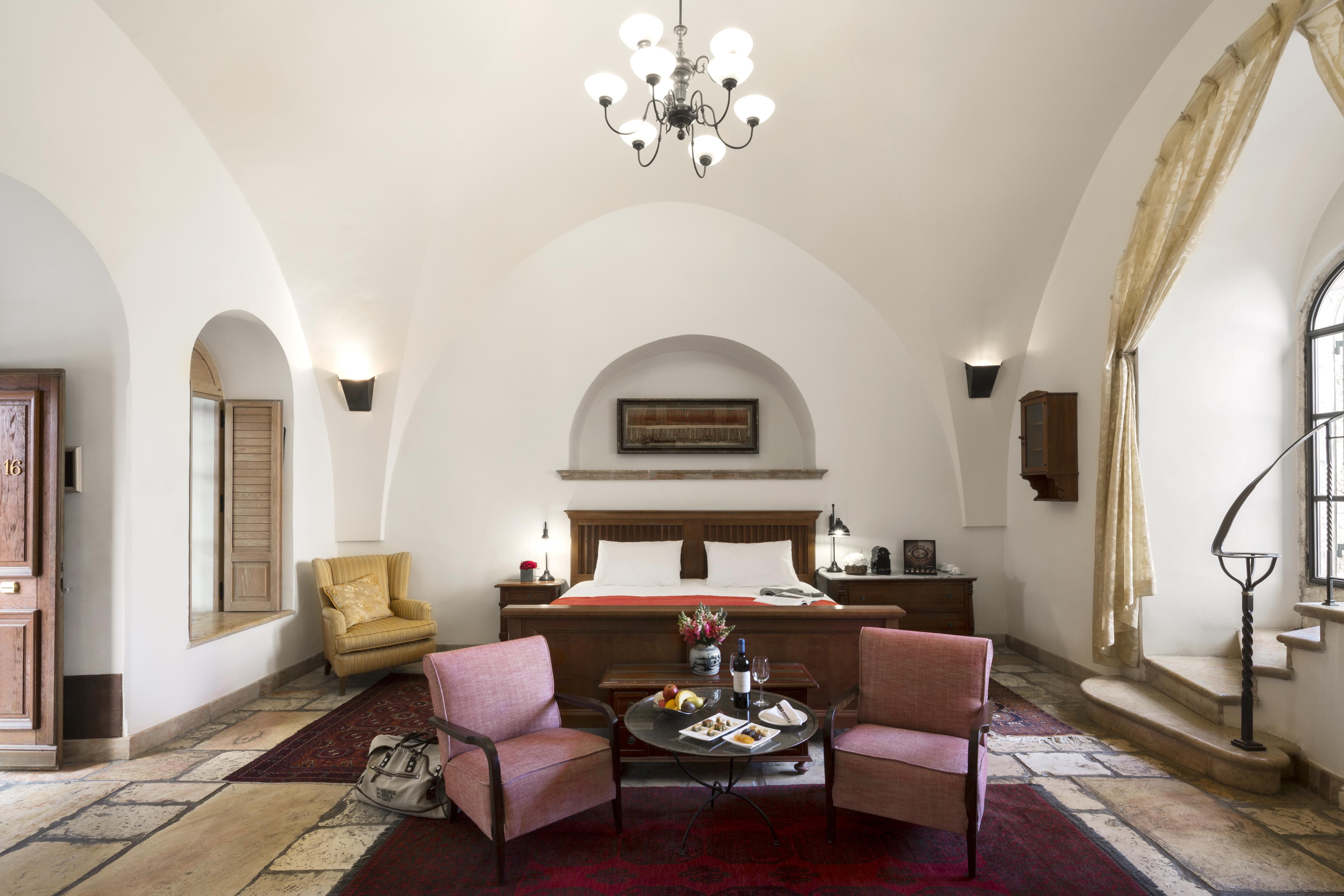 The American Colony Hotel - Small Luxury Hotels Of The World Йерусалим Екстериор снимка A bedroom at the hotel