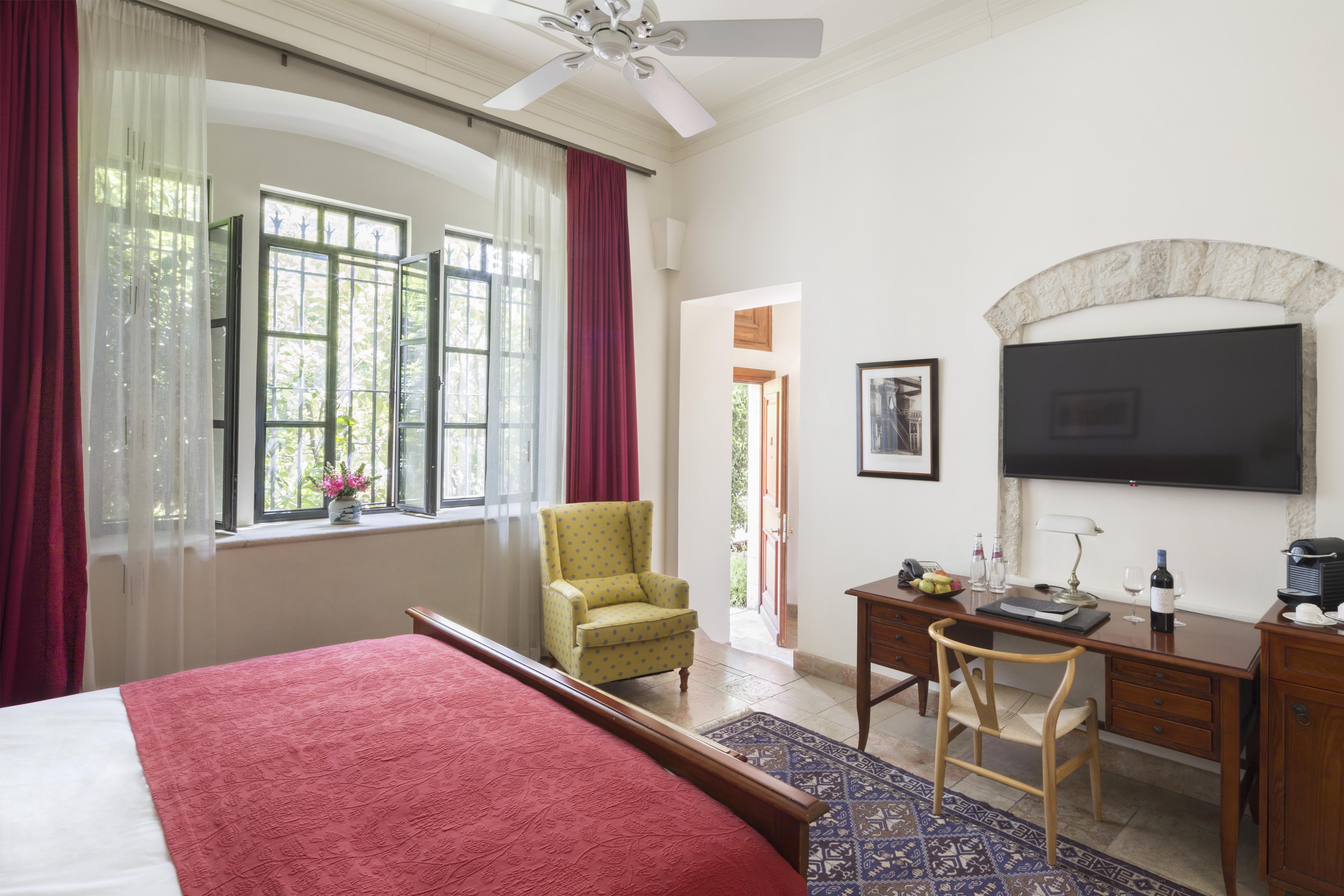 The American Colony Hotel - Small Luxury Hotels Of The World Йерусалим Екстериор снимка A room at the hotel